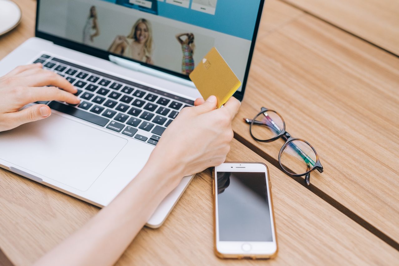 merchandising ecommerce